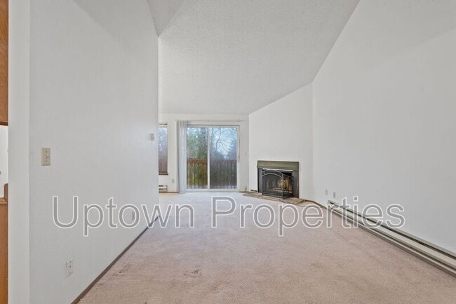 Building Photo - 250 Cervantes Cir