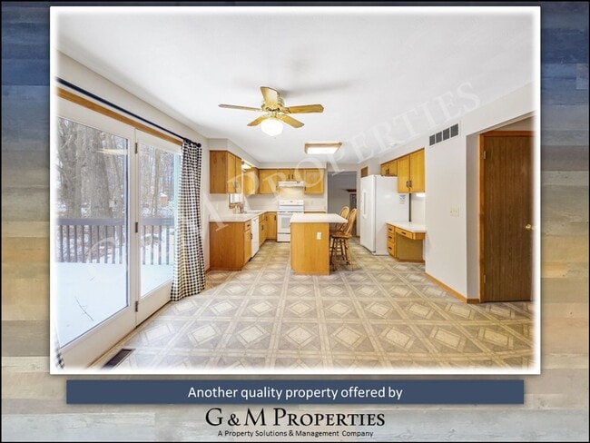 Building Photo - Rare 4-Bedroom Home Rental in the Penfield School District!