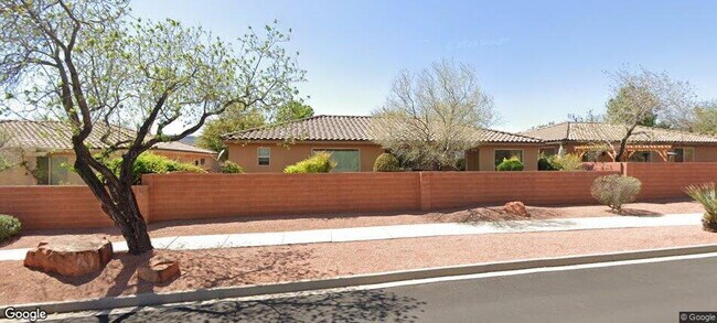 Building Photo - This beautiful Gem is ready for you to move into now.  Stunning views, spacious floor plan. Call ...