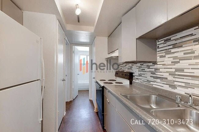 Building Photo - 809 N Dexter St