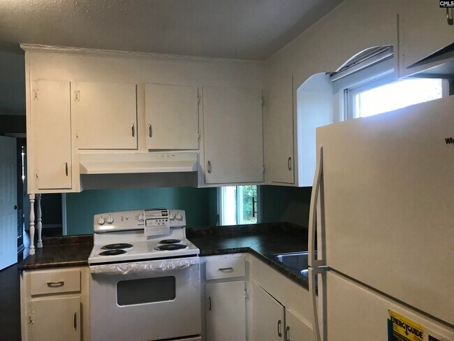 Building Photo - 3604 Traveler Ln
