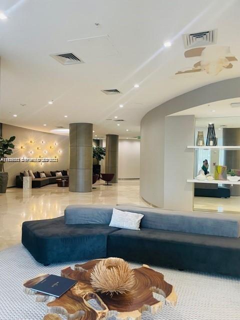 Building Photo - 10275 Collins Ave