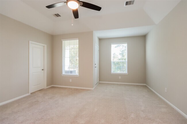 Building Photo - 4618 Regent Manor Dr