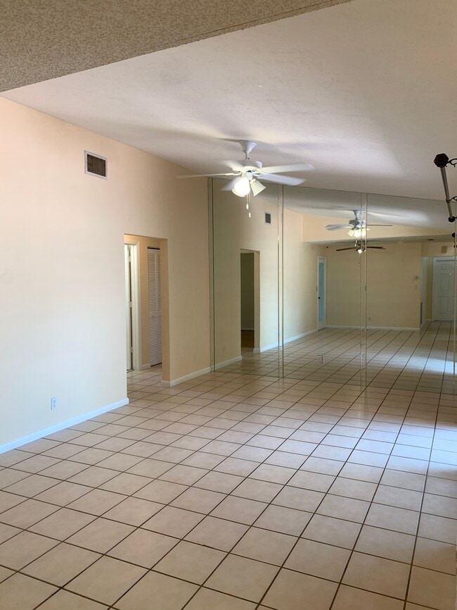 Building Photo - 9840 NW 28th Ct