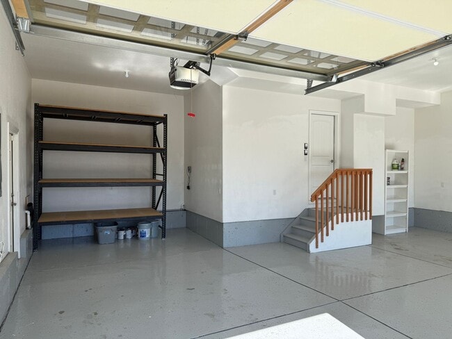 Building Photo - WELCOME HOME!