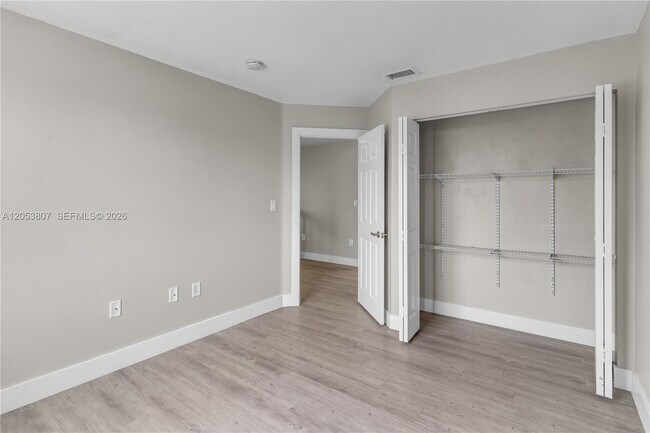 Building Photo - 7463 SW 164th Ave