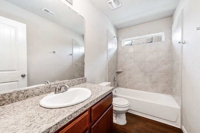 Building Photo - 5130 Wolgan Lake Ct