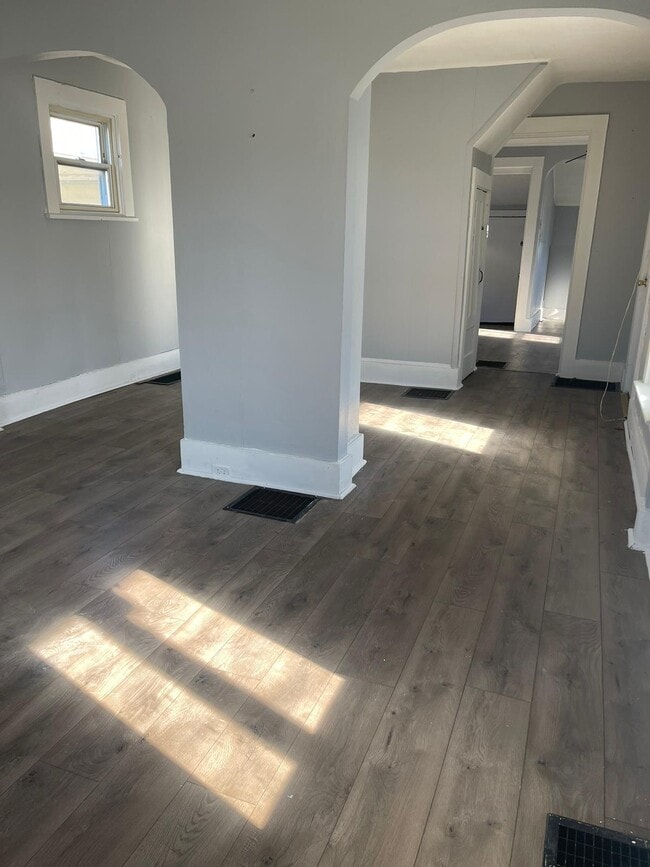 Building Photo - 1474 Elaine St