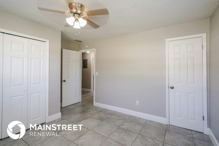 Building Photo - 1532 Ormond Ave