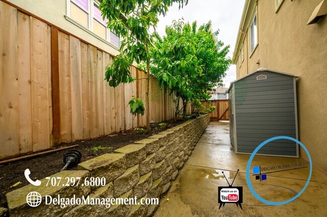 Building Photo - Benicia! Waters End five bedrooms, four baths and over 4,300SF available now!