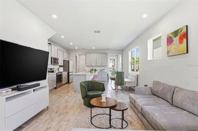 Building Photo - 4220 Cloud Hopper Wy