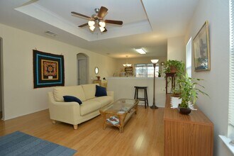Building Photo - Fully Furnished South Austin Home - Rivers...