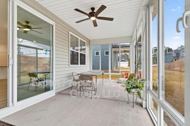 Building Photo - 163 Little Crk Dr