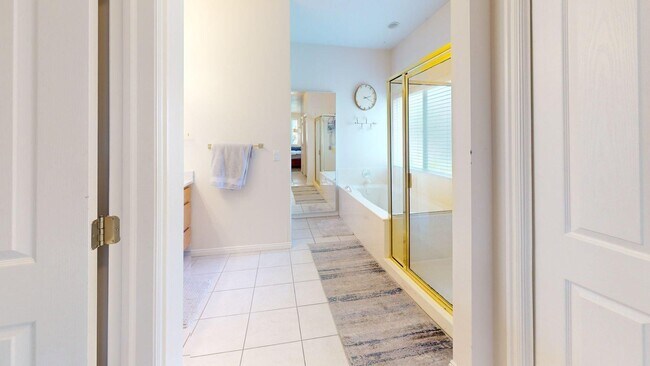 Building Photo - House for Rent in the Gated Community of W...