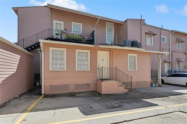Building Photo - 1431 Saint Andrew St