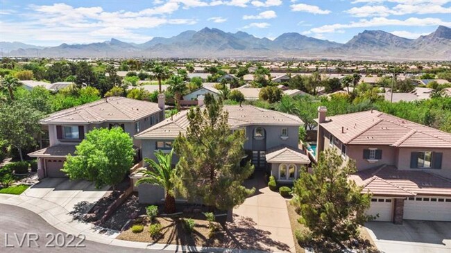 Building Photo - Recently remodeled 5 BEDROOMs/4 bathrooms,...