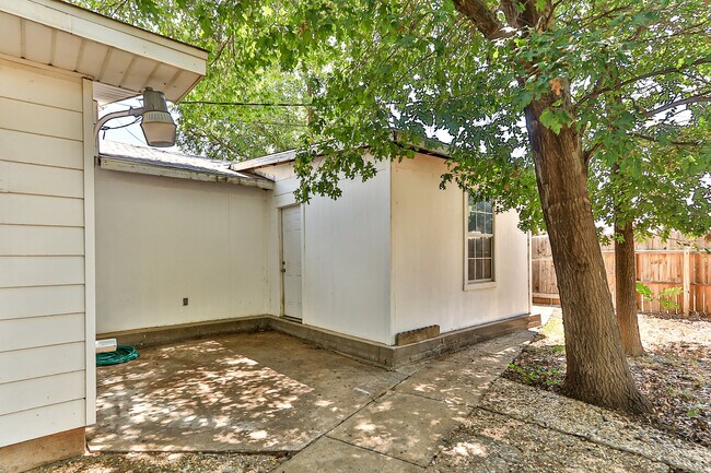 Building Photo - 3801 26th St