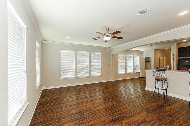 Building Photo - 64 Woodland Hills Dr