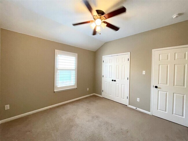 Building Photo - 111 S Gadwall Ln