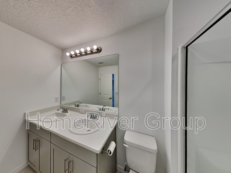 Building Photo - 5756 Haven Ter