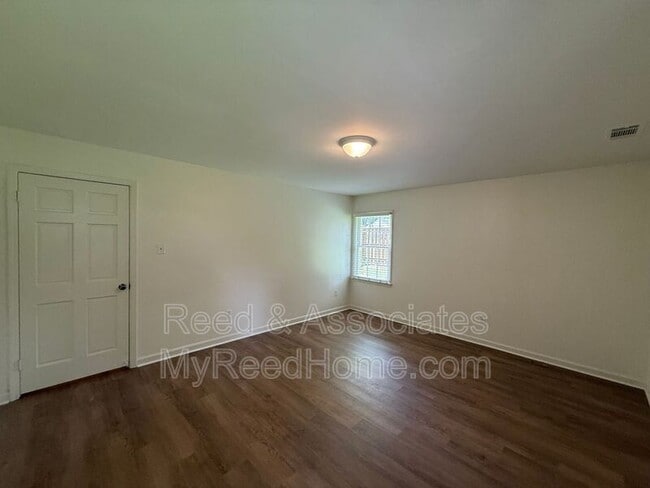 Building Photo - 7954 Neshoba Rd