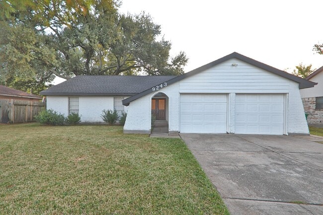 Building Photo - 9243 Friendship Rd