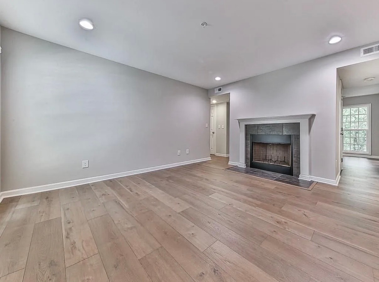 Building Photo - 1166 Booth Rd SW