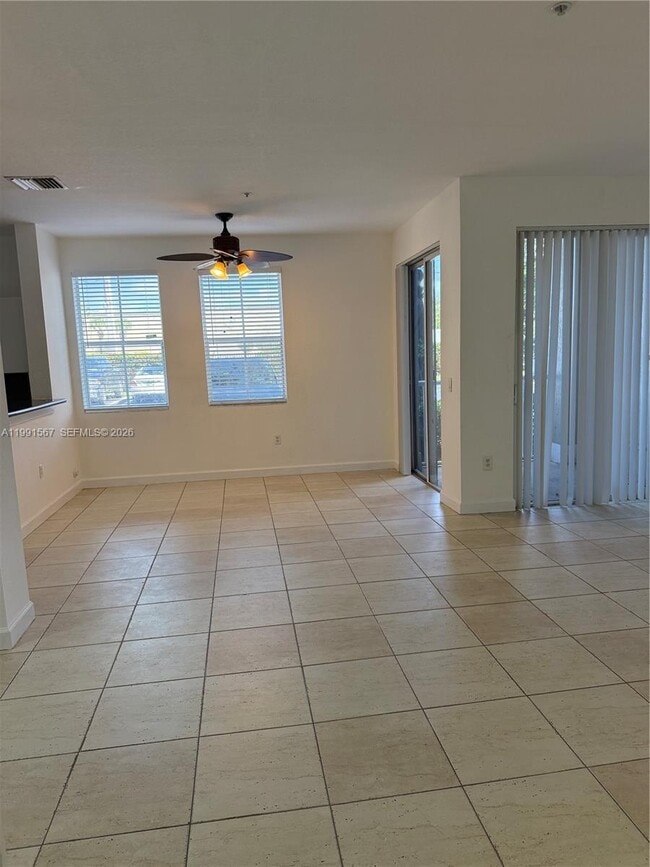 Building Photo - 2113 Shoma Dr