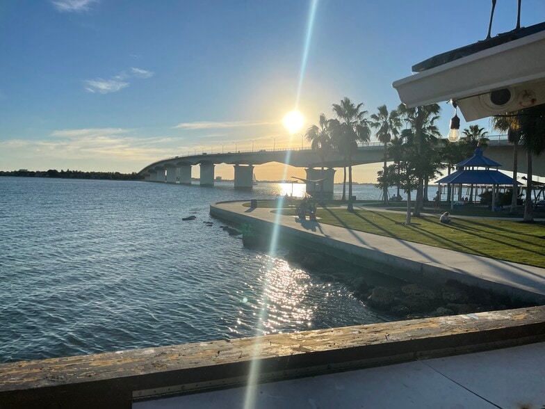 Sarasota - 8111 Villa Grande Ct