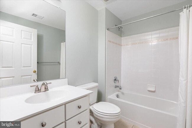 Building Photo - 18334 Buccaneer Terrace