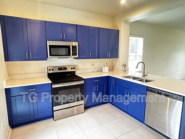 Building Photo - 379 Annies Pl