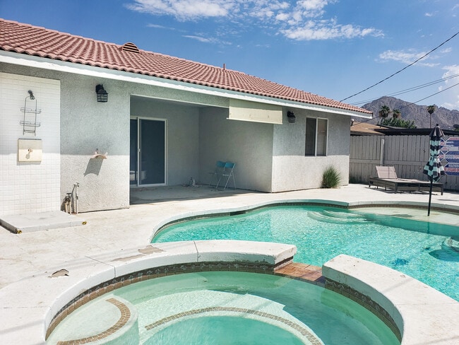 Building Photo - 51305 Avenida Vallejo