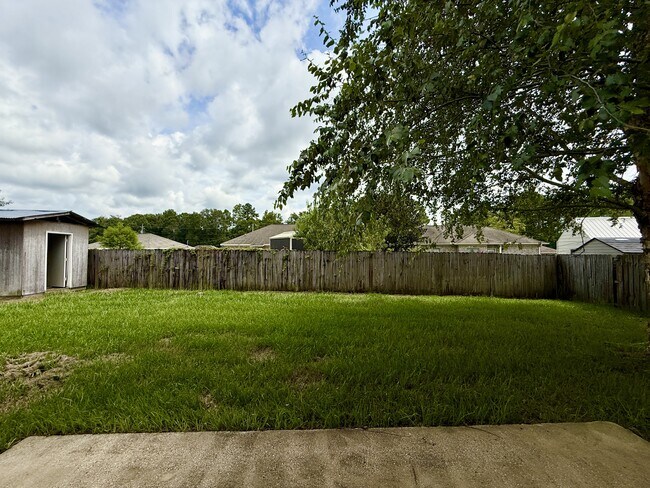 Building Photo - 13627 Catahoula Dr S