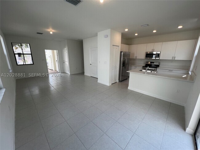 Building Photo - 23464 SW 129th Ave