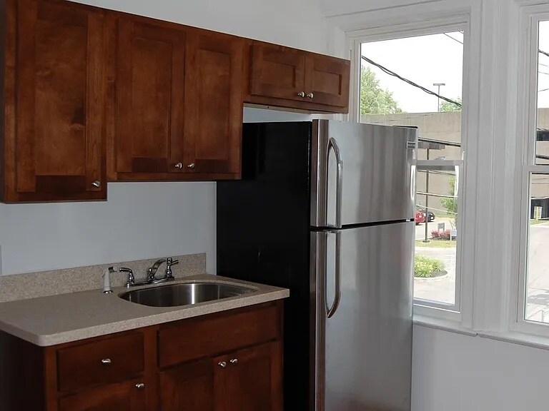 Building Photo - 485 Elmwood Ave