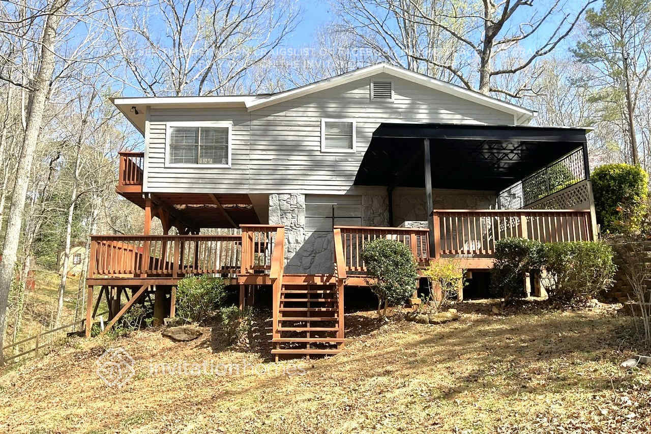 Building Photo - 3515 Rainbow Dr