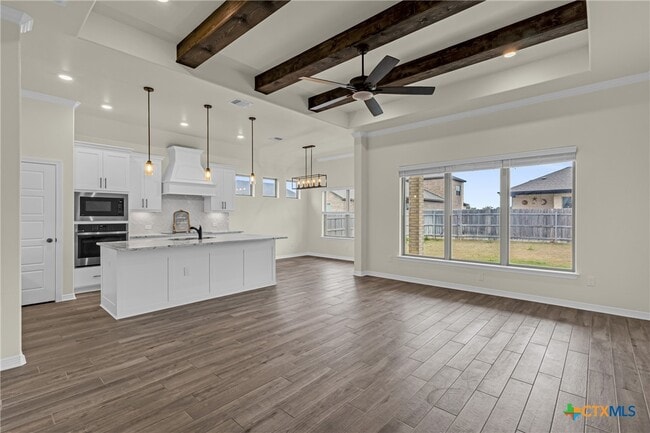 Building Photo - 712 Eagle Pass Dr