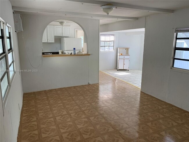 Building Photo - 740 Largo Rd