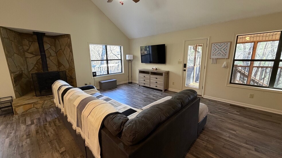 Living Room - 56 Puff Hill Dr