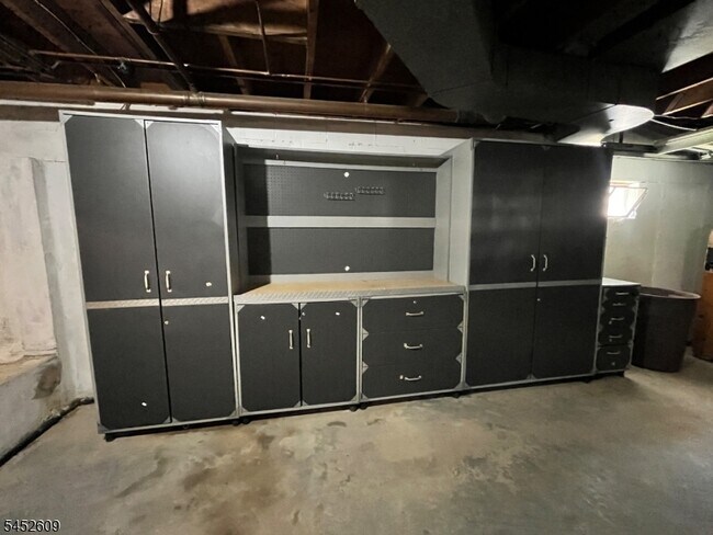 Building Photo - 95 Port Colden Rd