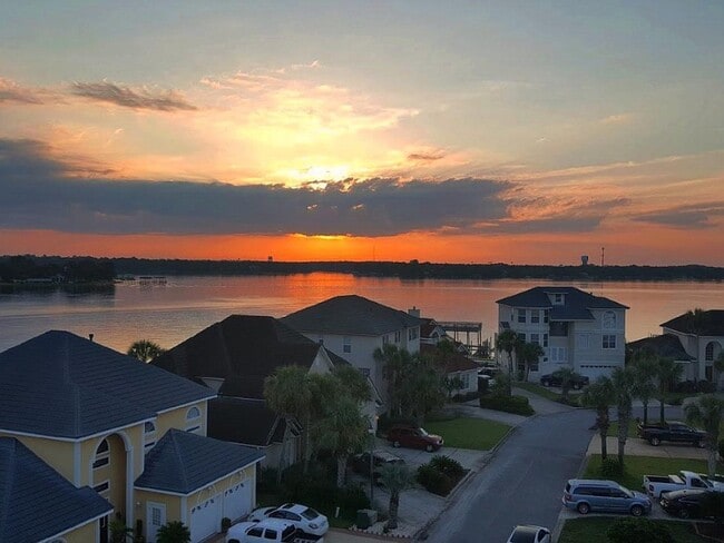 Building Photo - 2396 Palm Harbor Dr