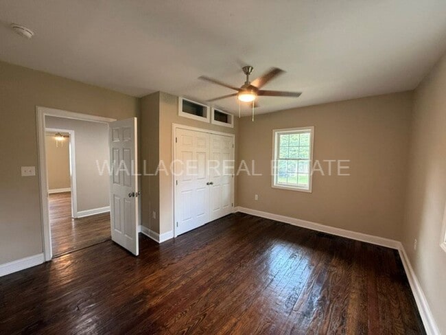 Building Photo - 2513 Wilson Ave