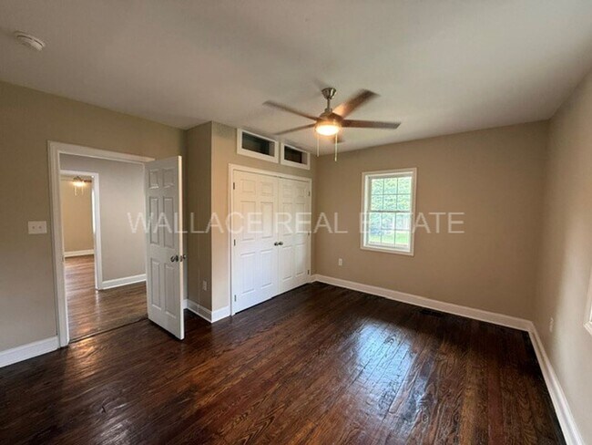 Building Photo - TOTALLY RENOVATED 3 BEDROOM HOUSE MINUTES FROM NEW SMOKIES STADIUM!!