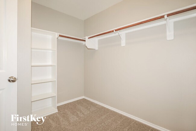 Building Photo - 979 Arbor Way