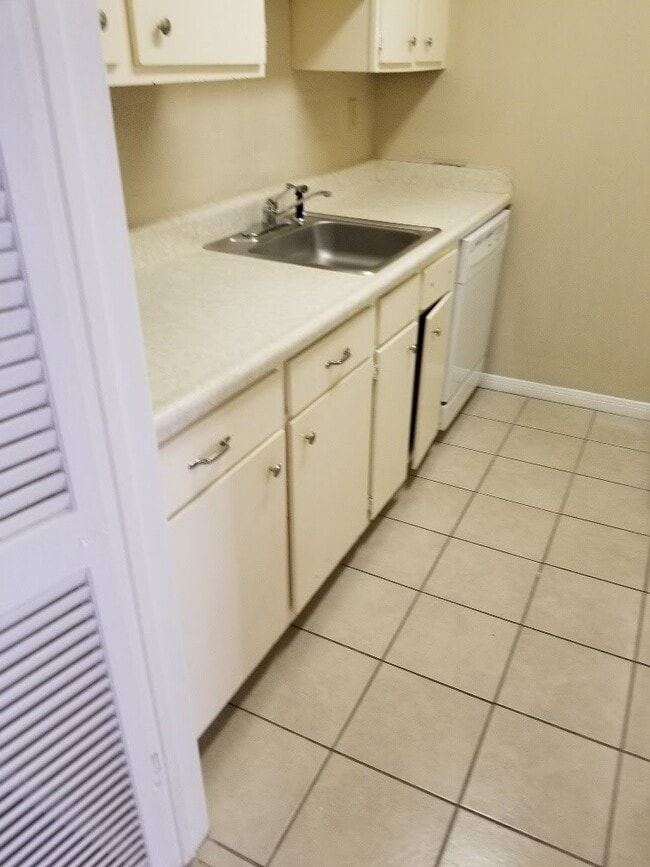 Building Photo - 800 Post Oak Blvd