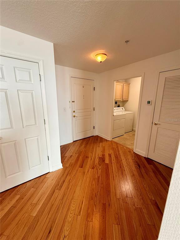 Building Photo - 750 N Tamiami Trl