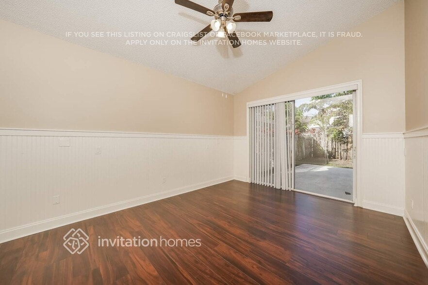 Building Photo - 7699 Thornlee Dr