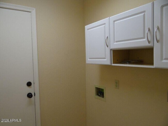 Building Photo - 5343 W Oraibi Dr