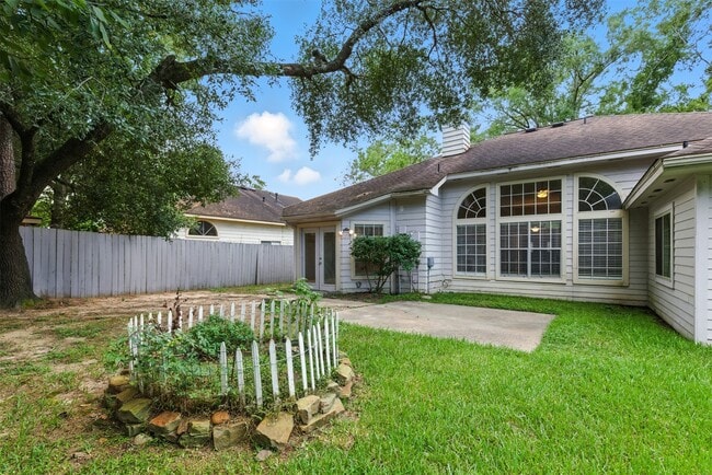 Building Photo - 5438 Garden Village Dr