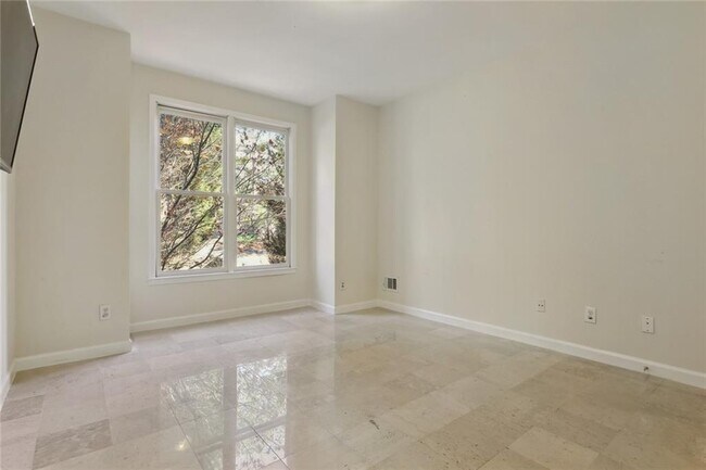 Building Photo - 315 Commons Gate Ct